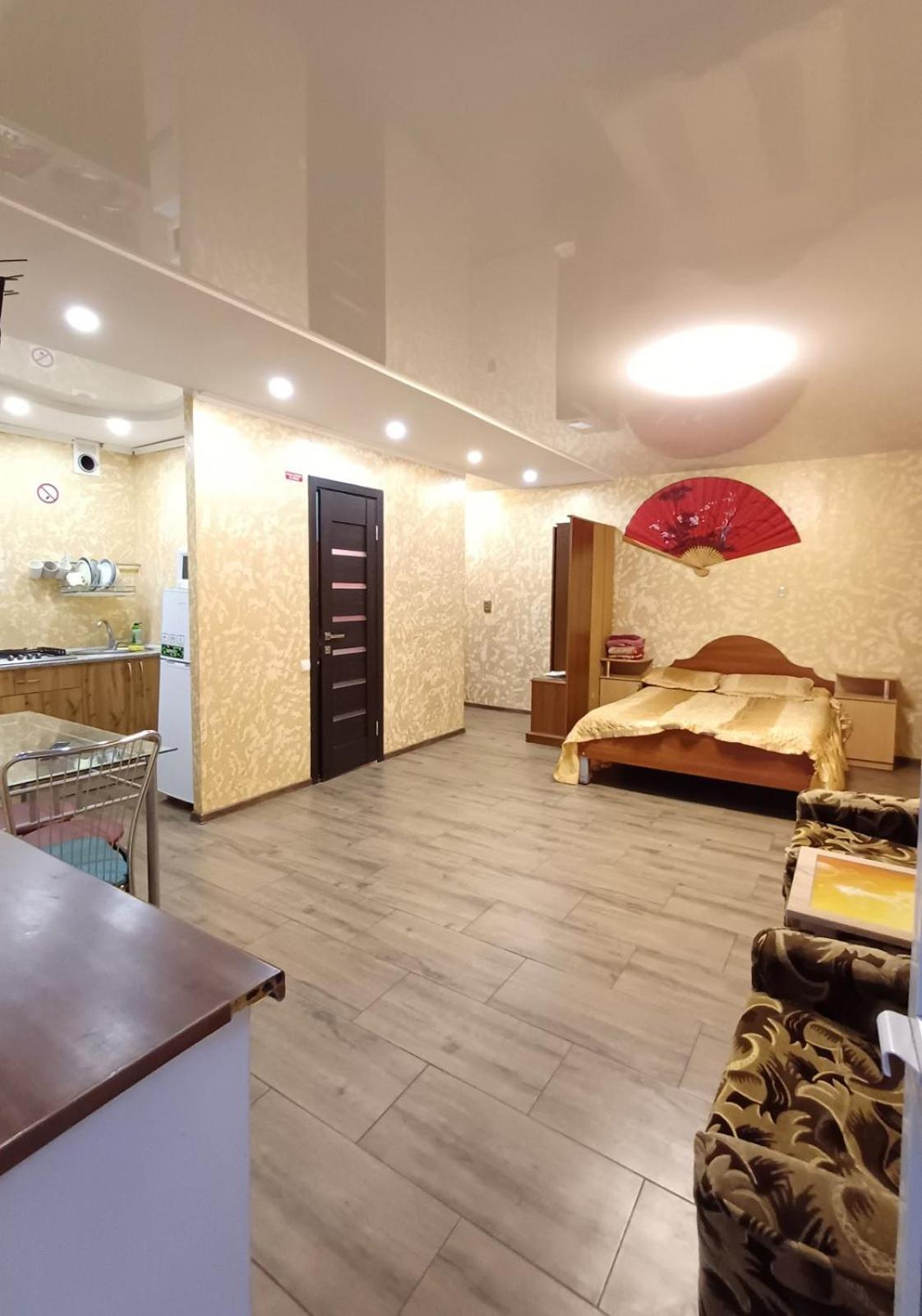 Большая 3 Комнатная Квартира Cherkasy Bagian luar foto