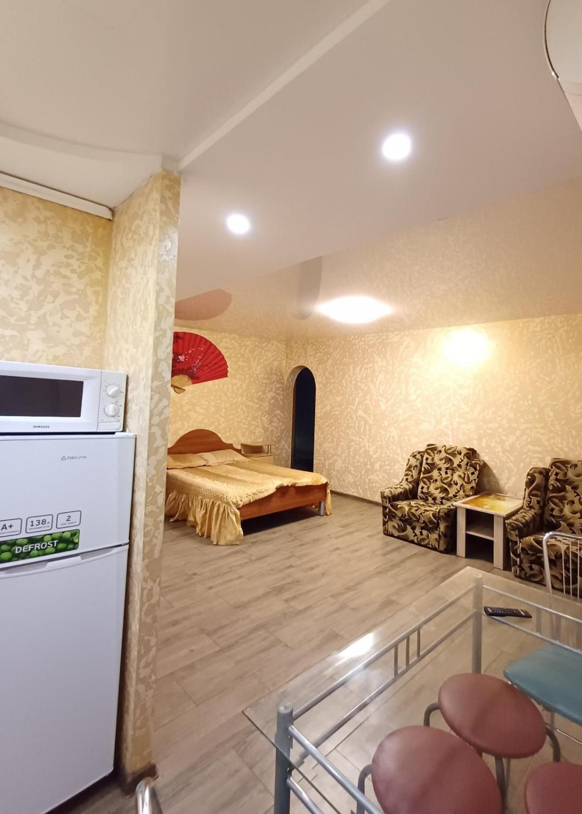 Большая 3 Комнатная Квартира Cherkasy Bagian luar foto