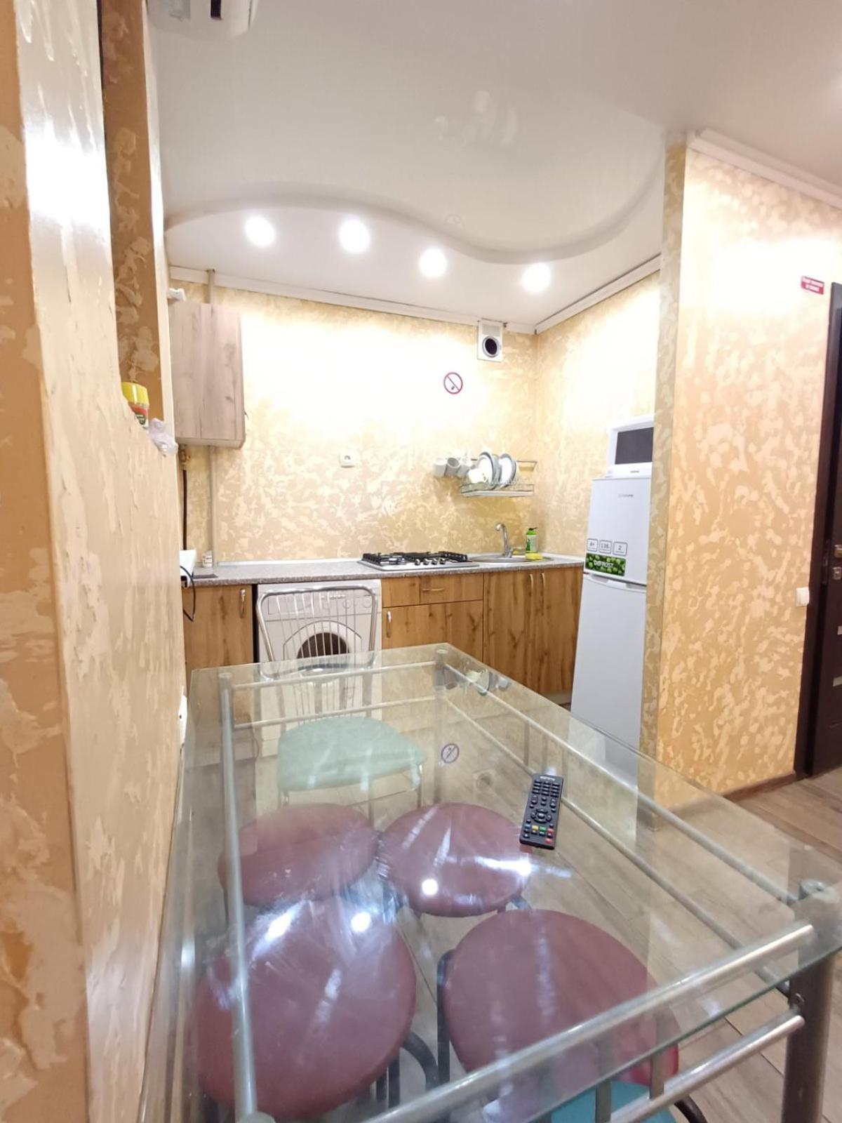 Большая 3 Комнатная Квартира Cherkasy Bagian luar foto